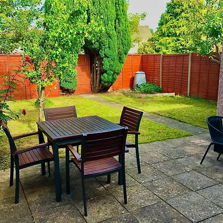 The Washington Sleeps 10 People Park 4 Cars Villa Bristol Exterior photo